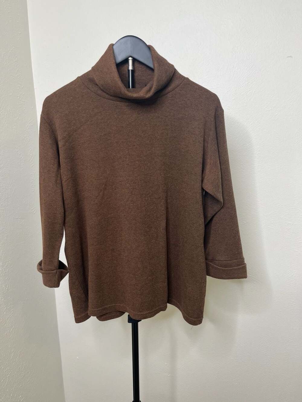 Lee Brown Turtleneck Sweater Cozy Chunky Knit Minimalist Fall Winter Classic